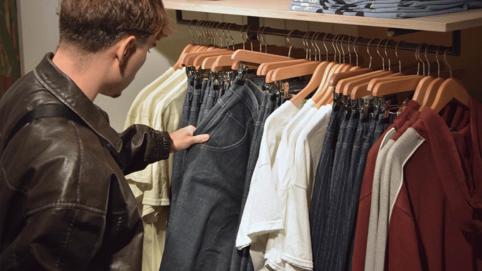 small money habits that separate people who stay broke from those who dont they buy what they want before what they need