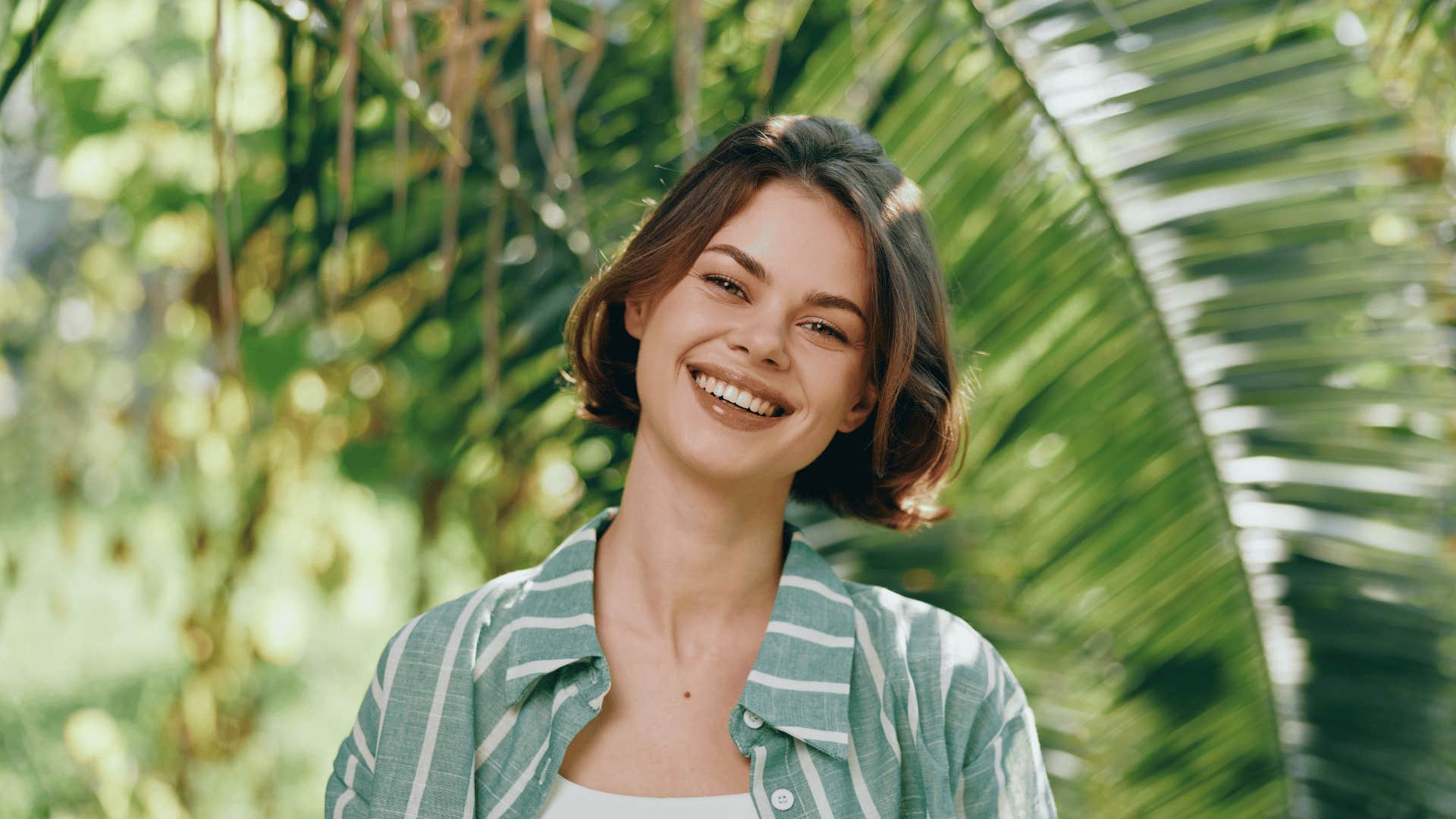 woman who can't be easily influenced by others as rejection doesn't scare her