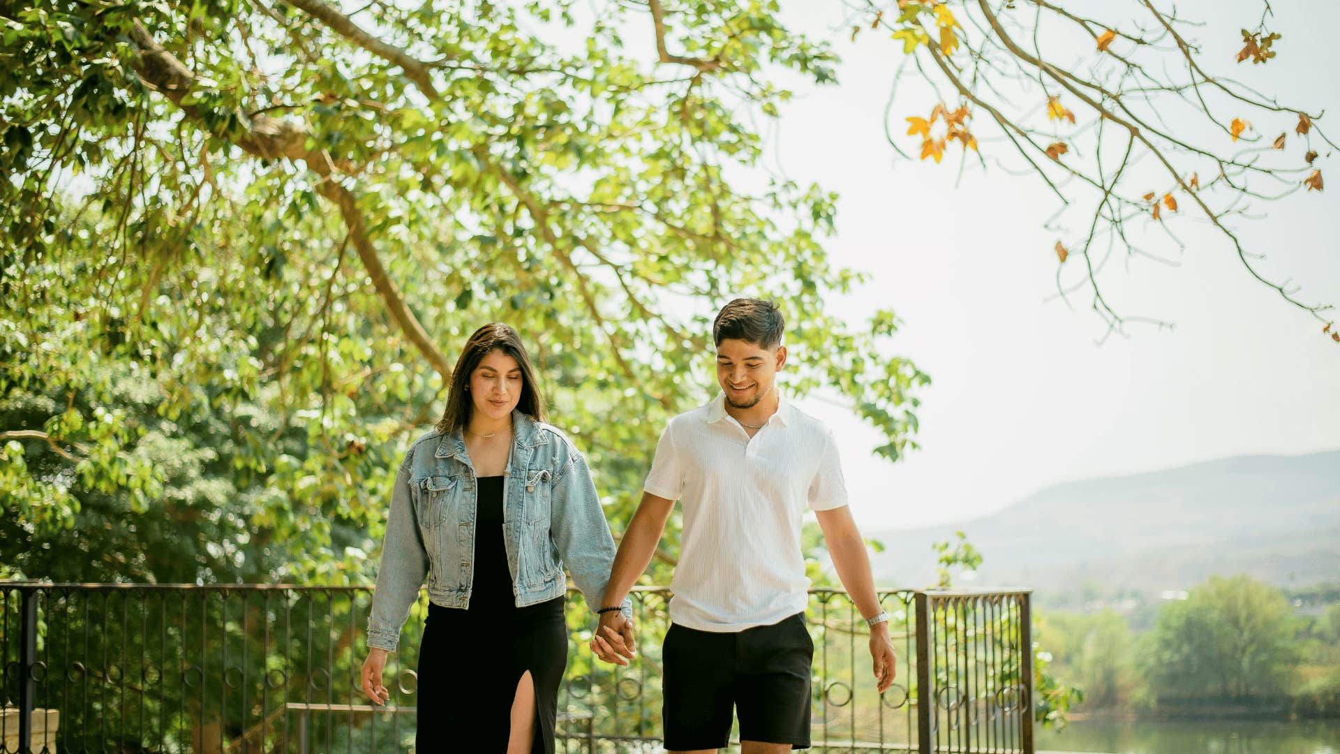 things men often see as princess treatment vs what women see as the bare minimum walking on the outside of the sidewalk