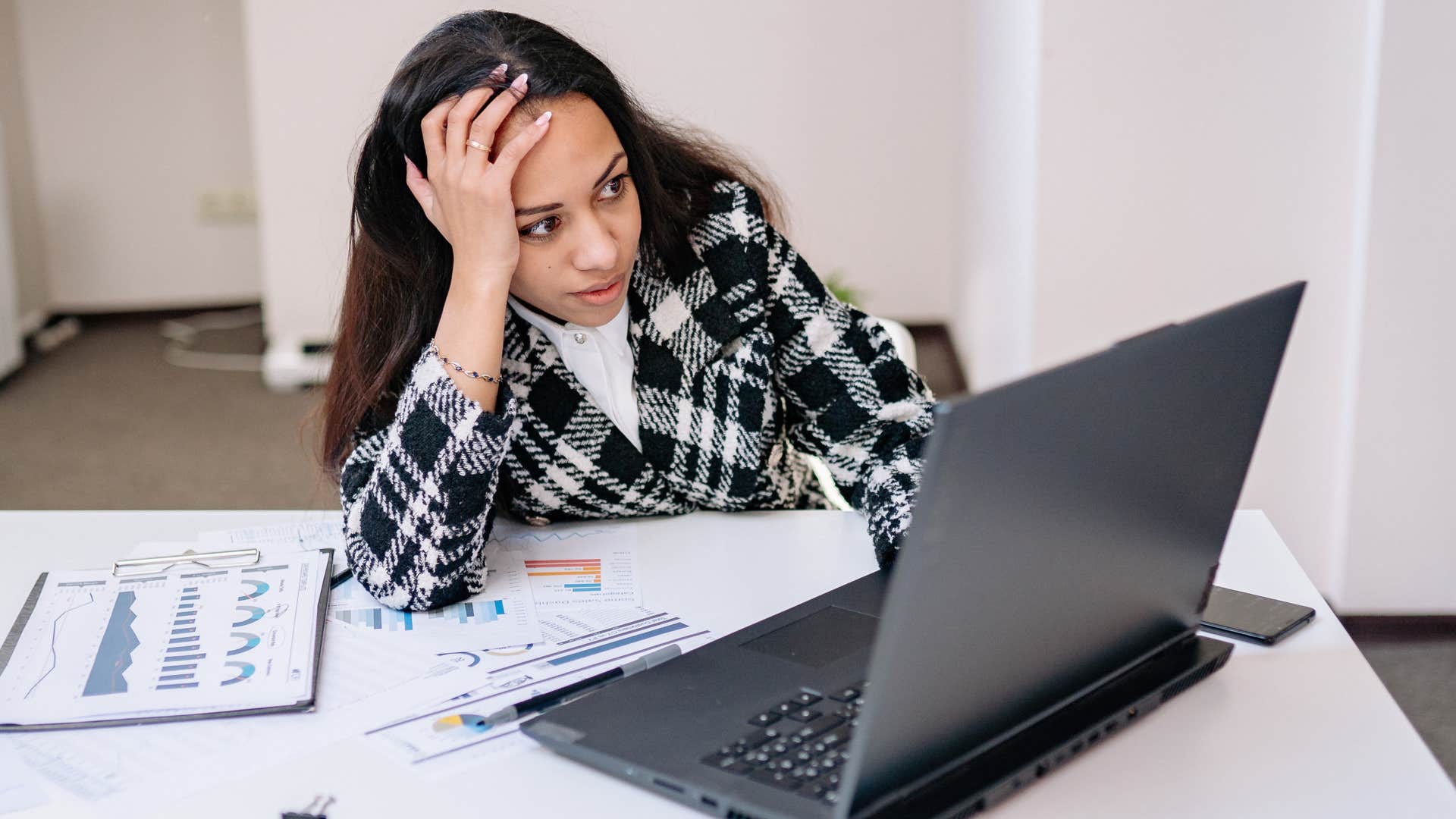 things women wish they could say as confidently as men without being hated thats not my job