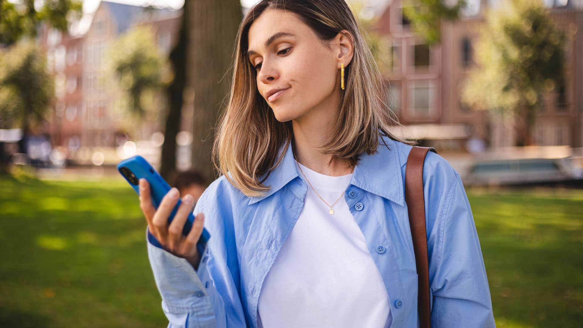 woman who thinks someone should look it up