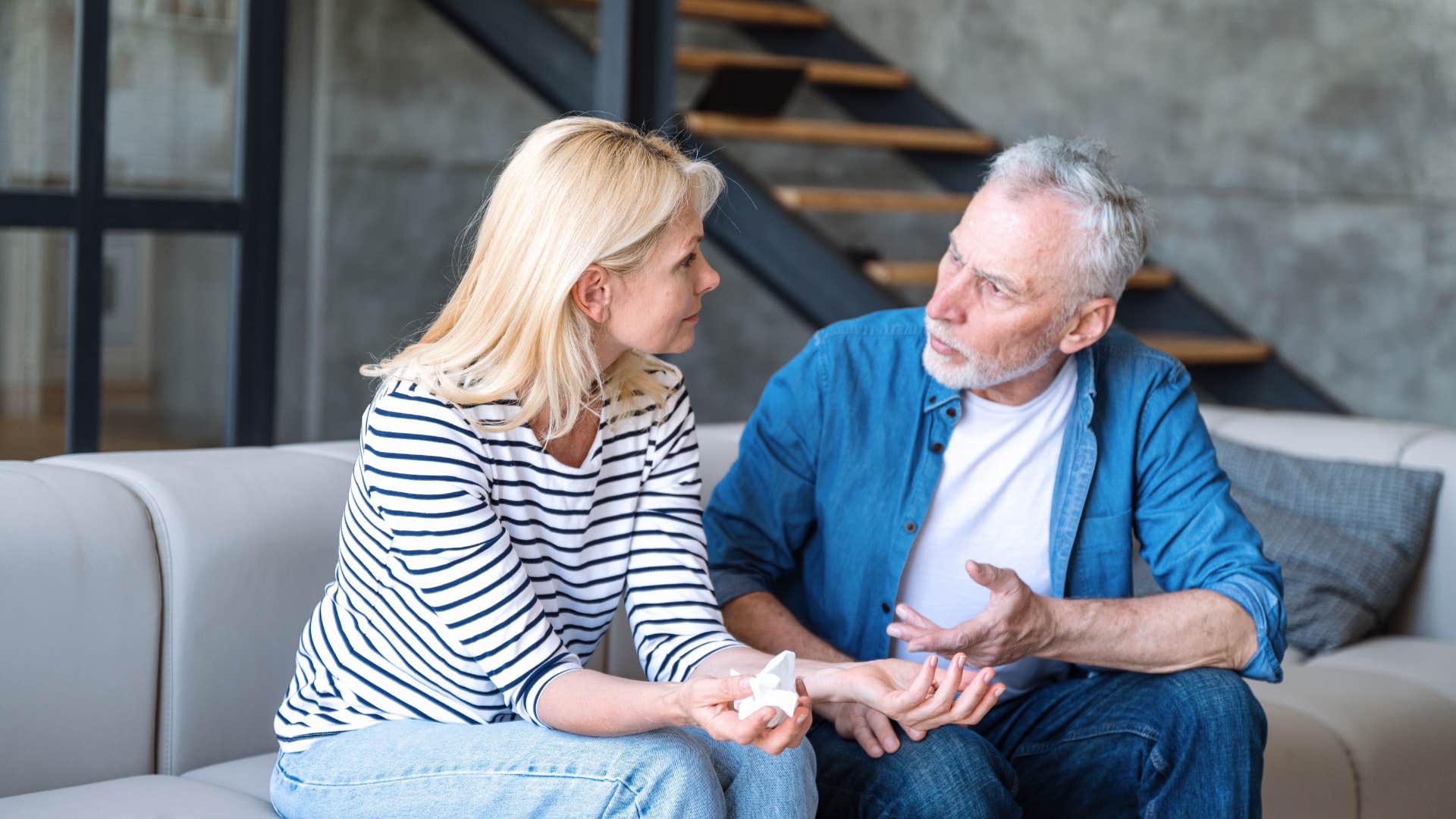 couple communicating clearly at home