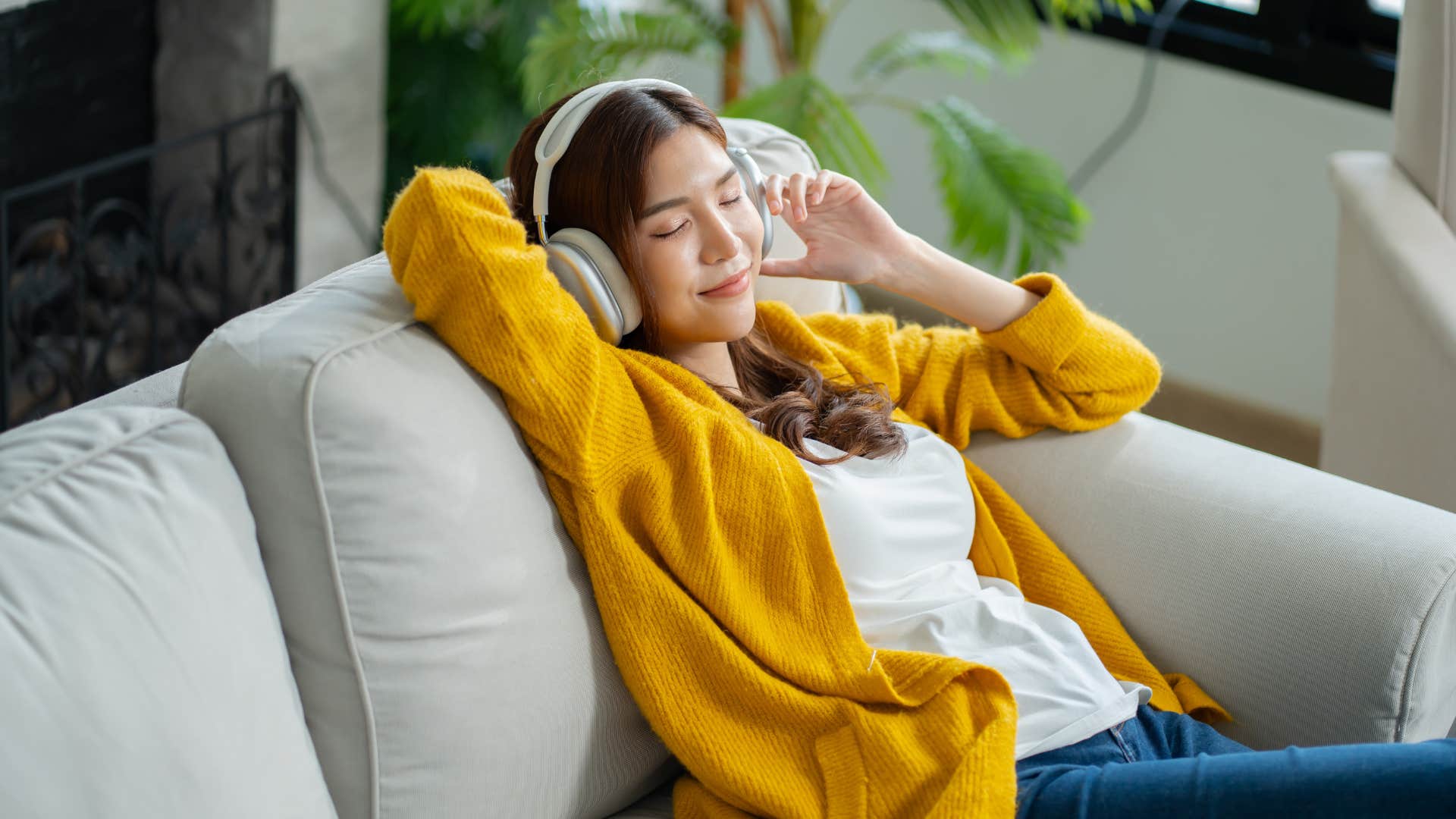 woman refusing to chase anyone instead relaxing