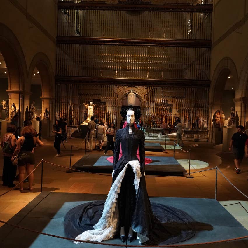 met gala is supposed to be a fundraiser for met costume institute