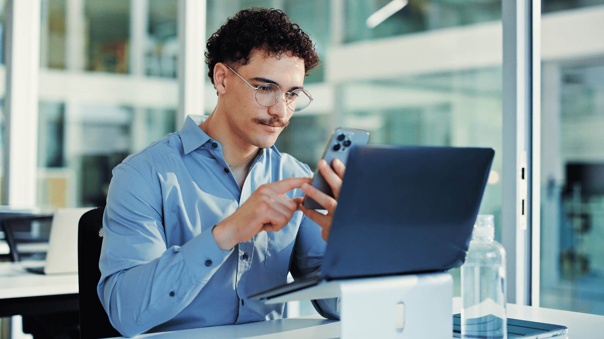 man sending an awkward message saying he's really bad at texting