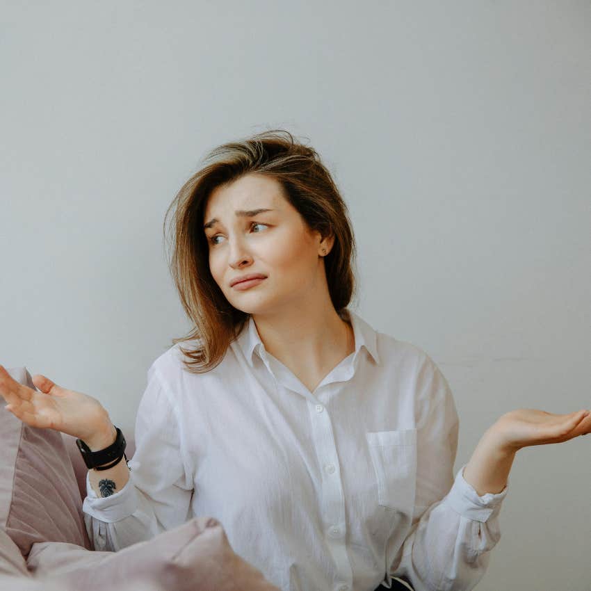 woman who has doubts about quantum jumping