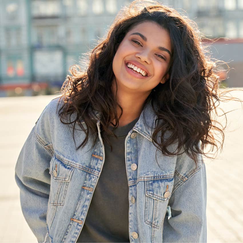 millennial woman wearing clothes she's comfortable in