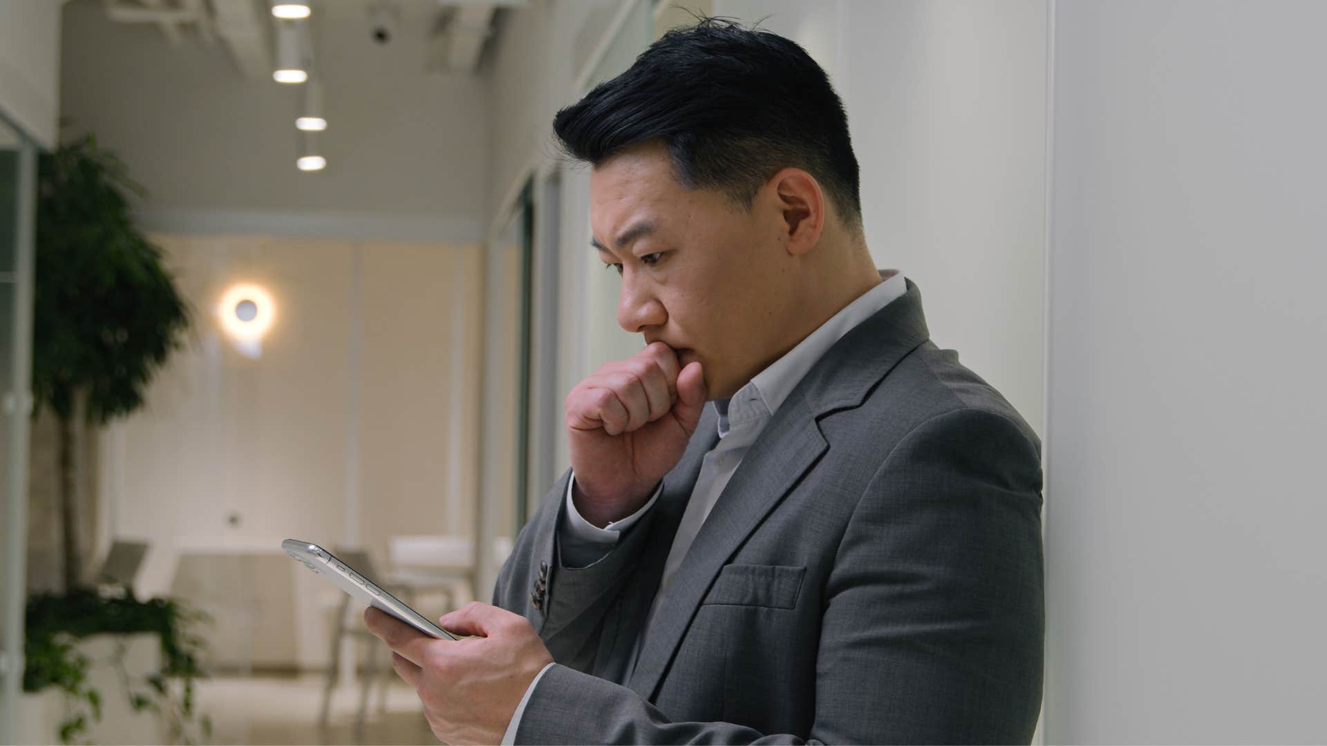 man who hates phone calls because he has a fear of being judged