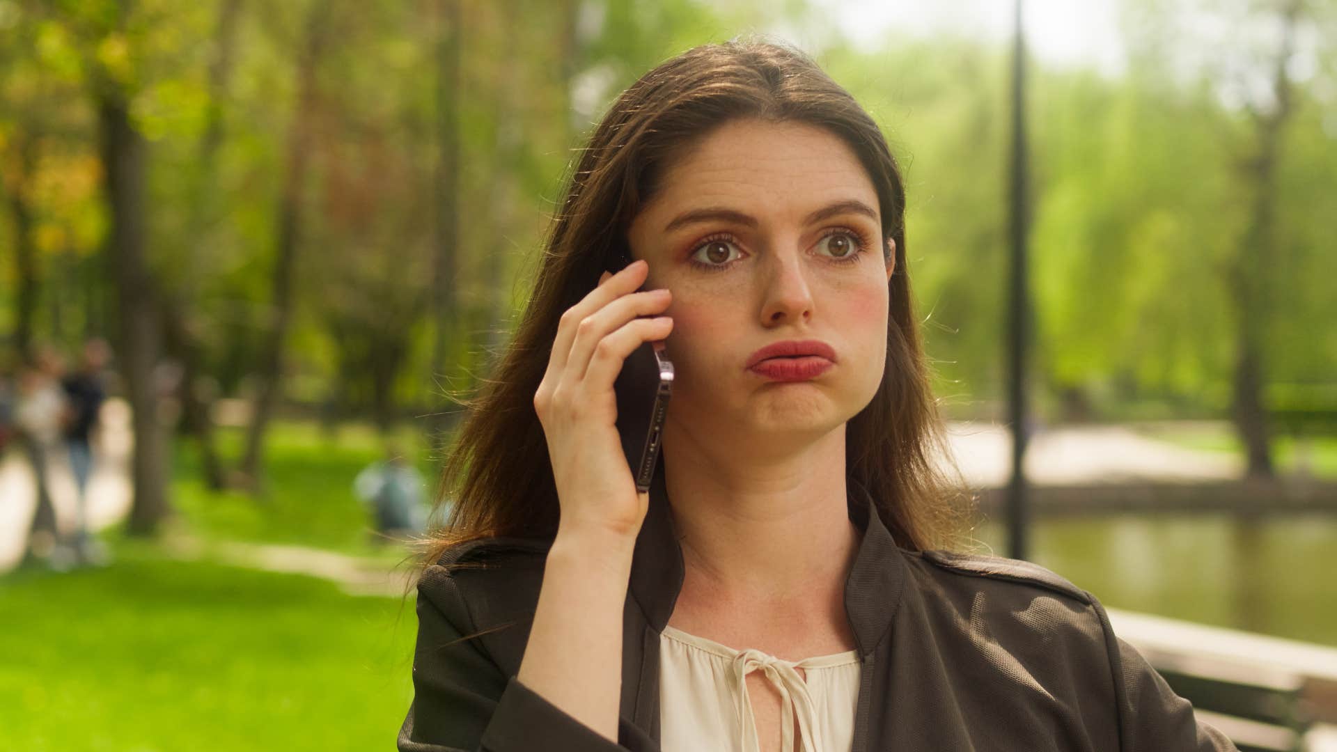 woman who hates phone calls because of past negative experiences