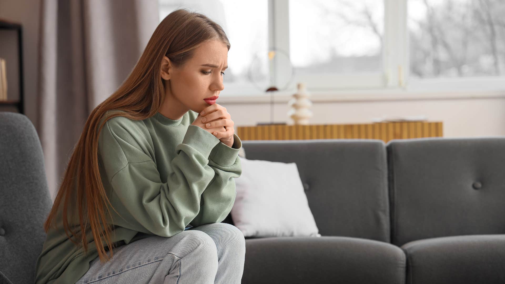 woman who hates phone calls because she has performance anxiety