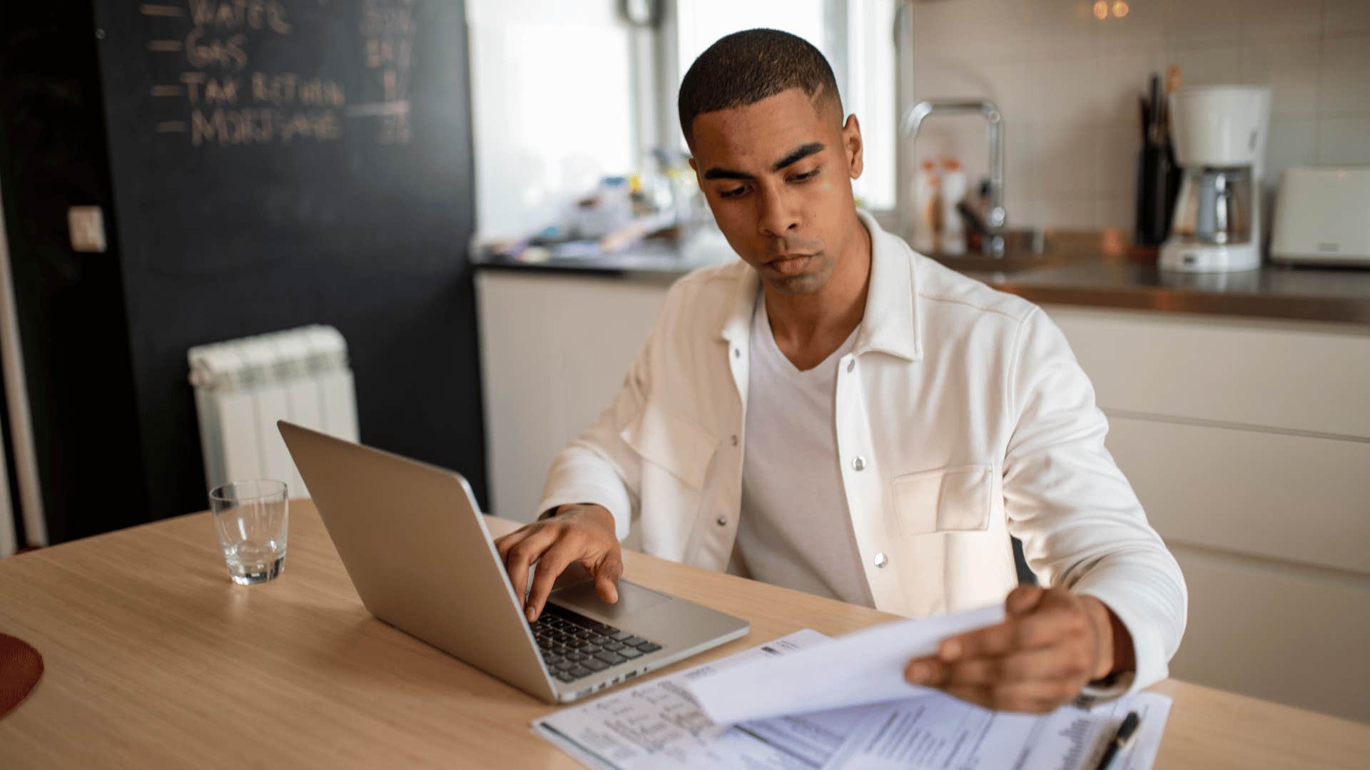 people who always have money set aside tend to avoid these small mistakes not investing early