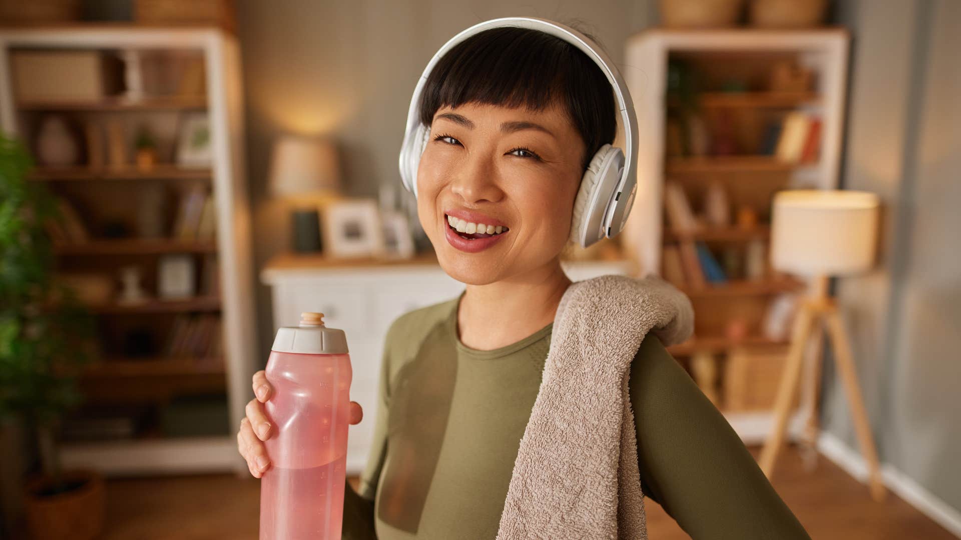 woman who goes silent when she's overwhelmed because she craves calm environments listening to music