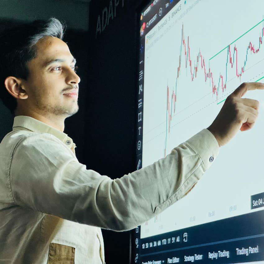 investor happy with the booming stock market