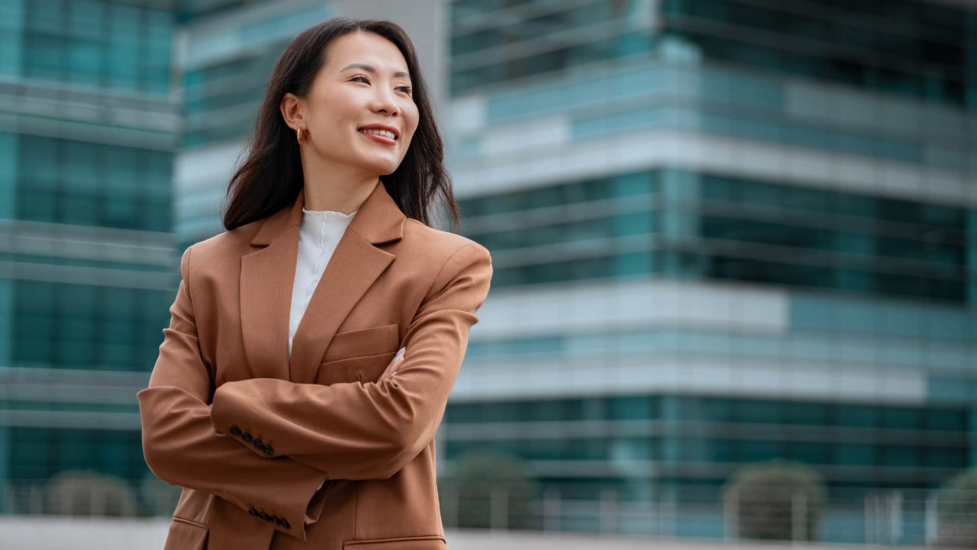 smart woman who lost friends around 40 because her standards are higher