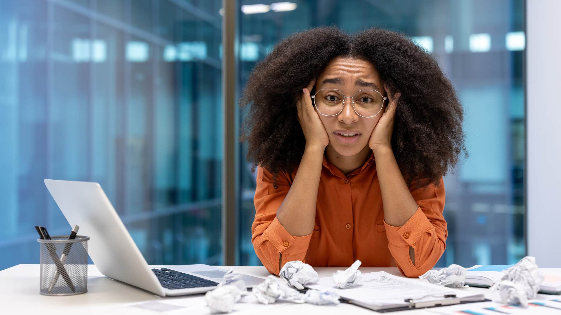 gifted woman whose workplace is messy