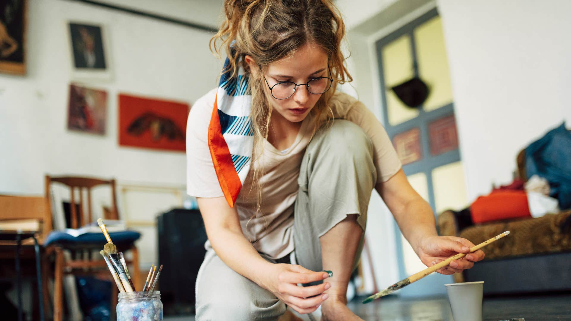 woman monetizing her hobbies working from home