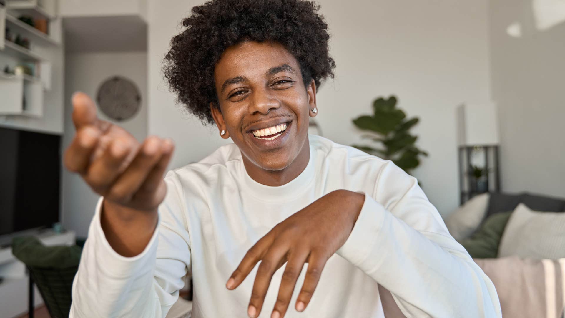 young man staying engaged making eye contact while talking