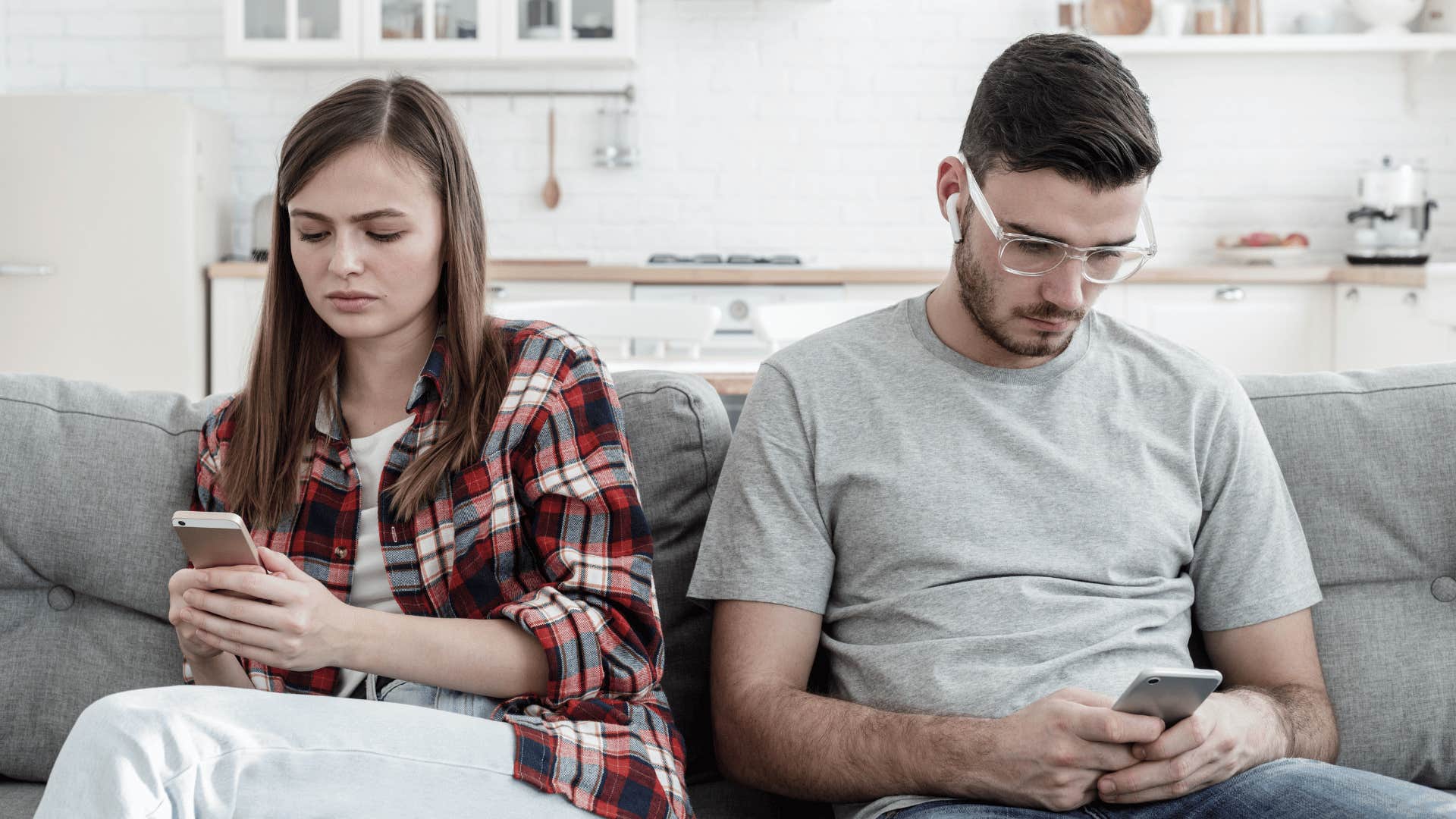 man who seems low-effort because he doesn't ask questions
