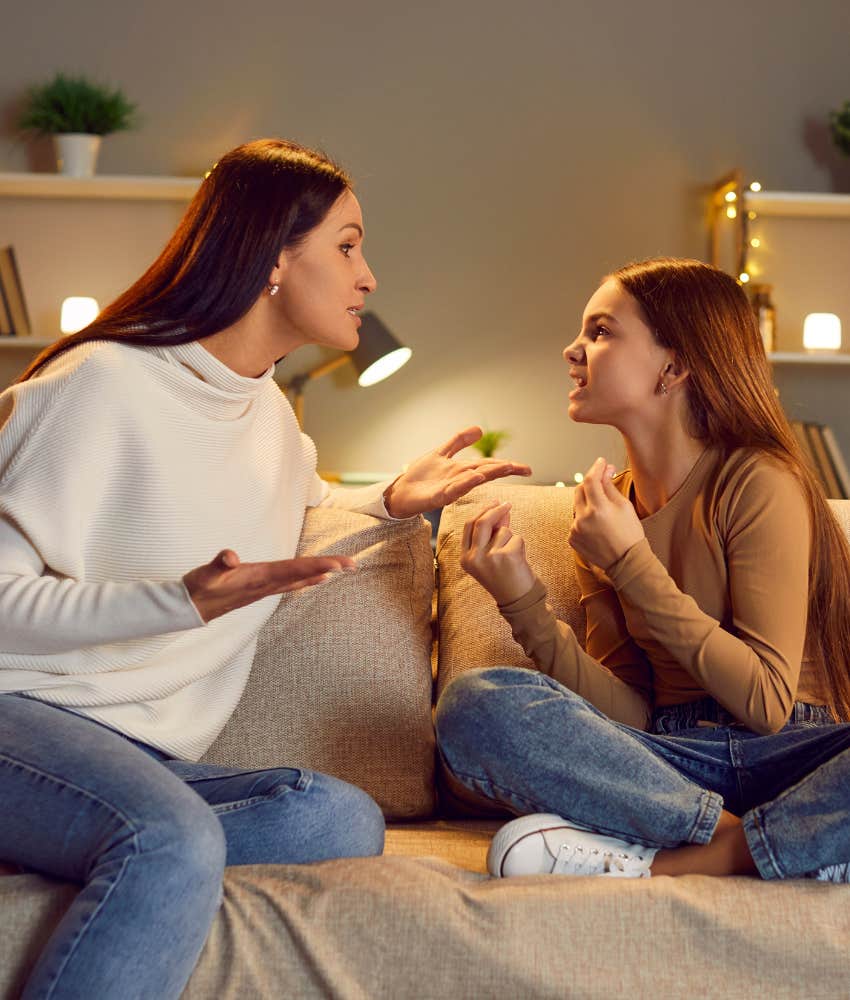 mother and daughter argue showing toxic exercise in parenting