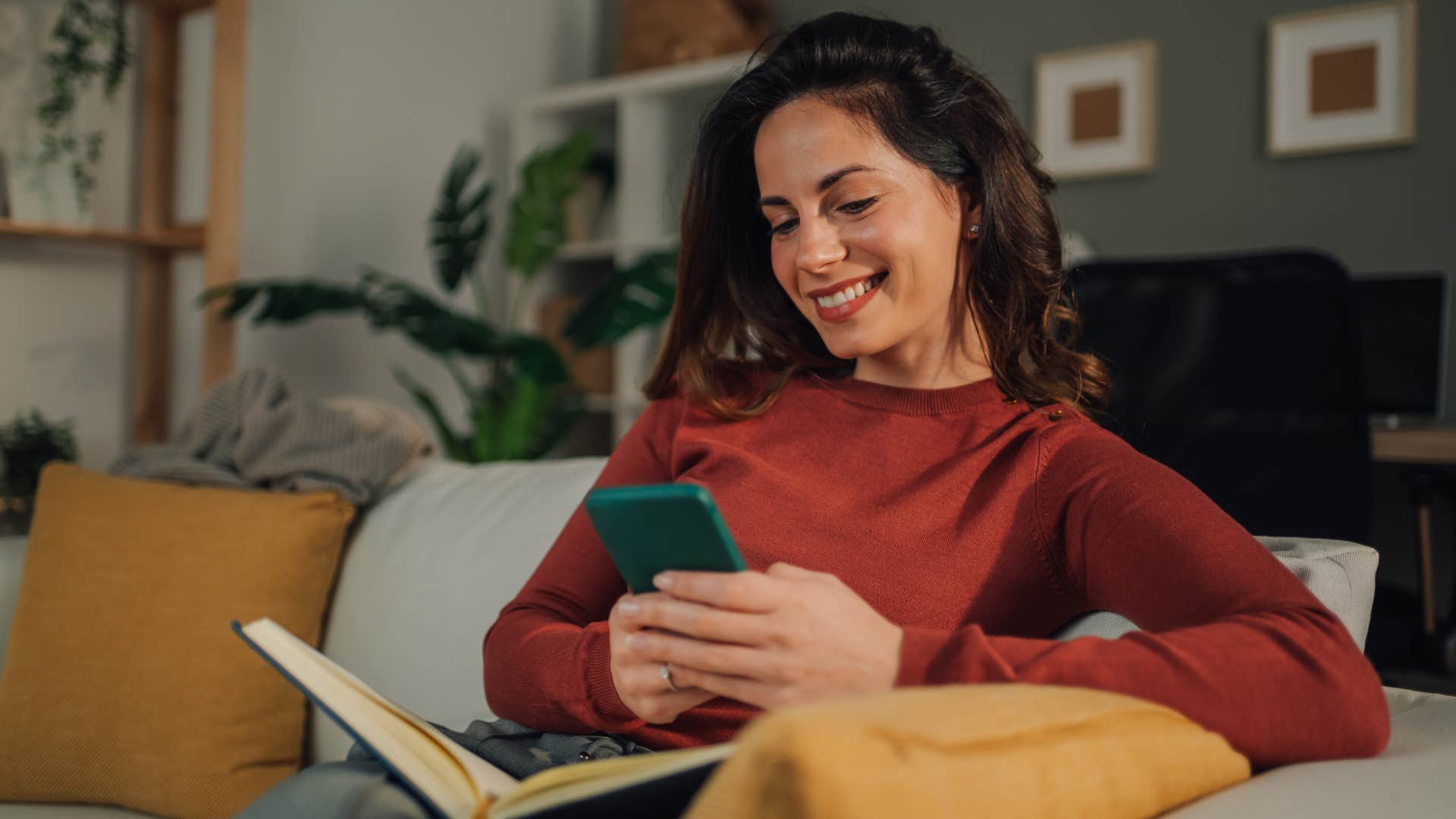 classy woman on her phone not posting every relationship or friendship online