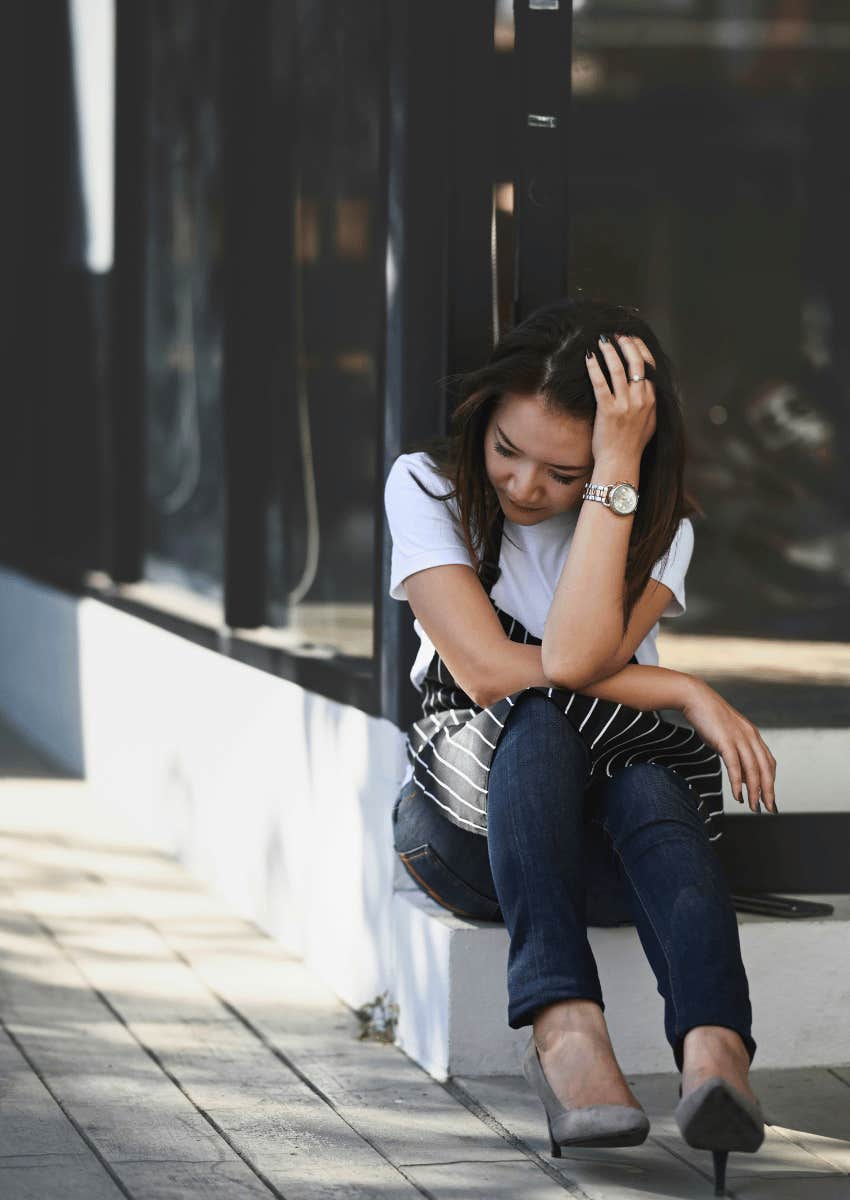 woman waiting on unreliable partner