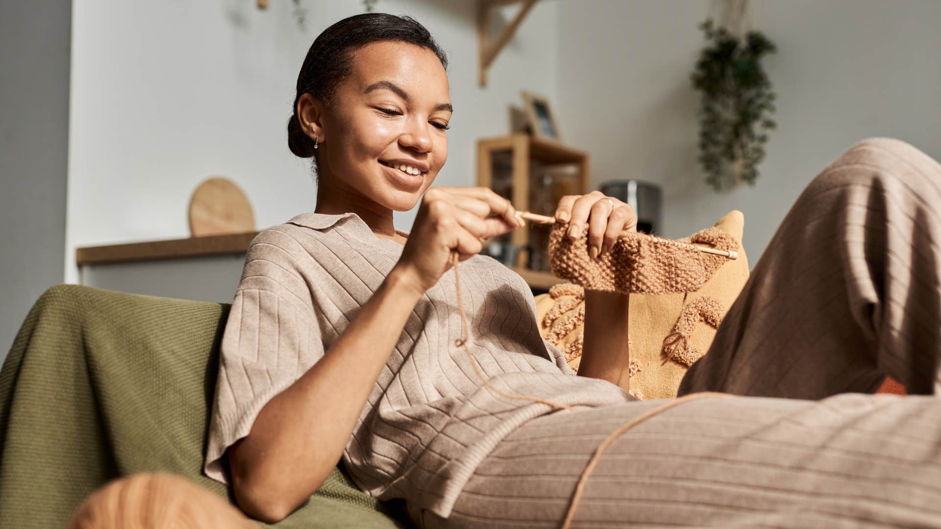 introverted woman who loves her peace knitting at home