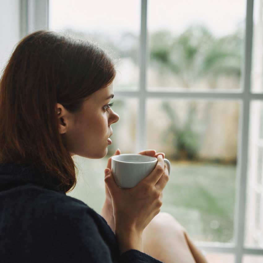 Gen Z woman who finds it unappealing that she has no safe space for her emotions