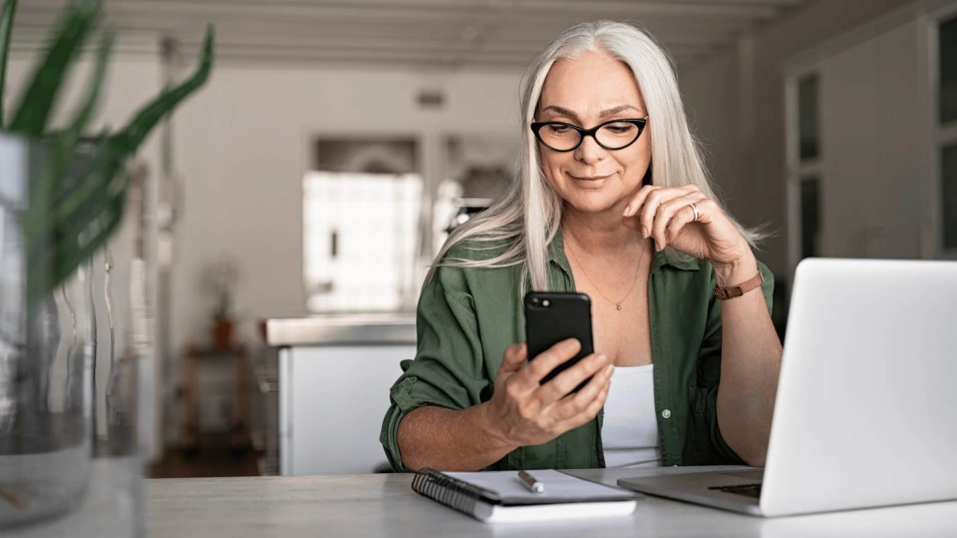 woman passive-aggressively taking breaks because she secretly hates her job