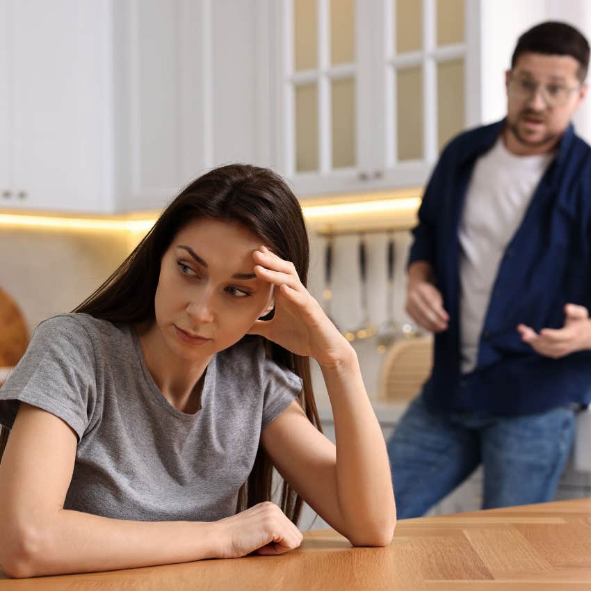 manipulative man love bombing upset woman to trick her