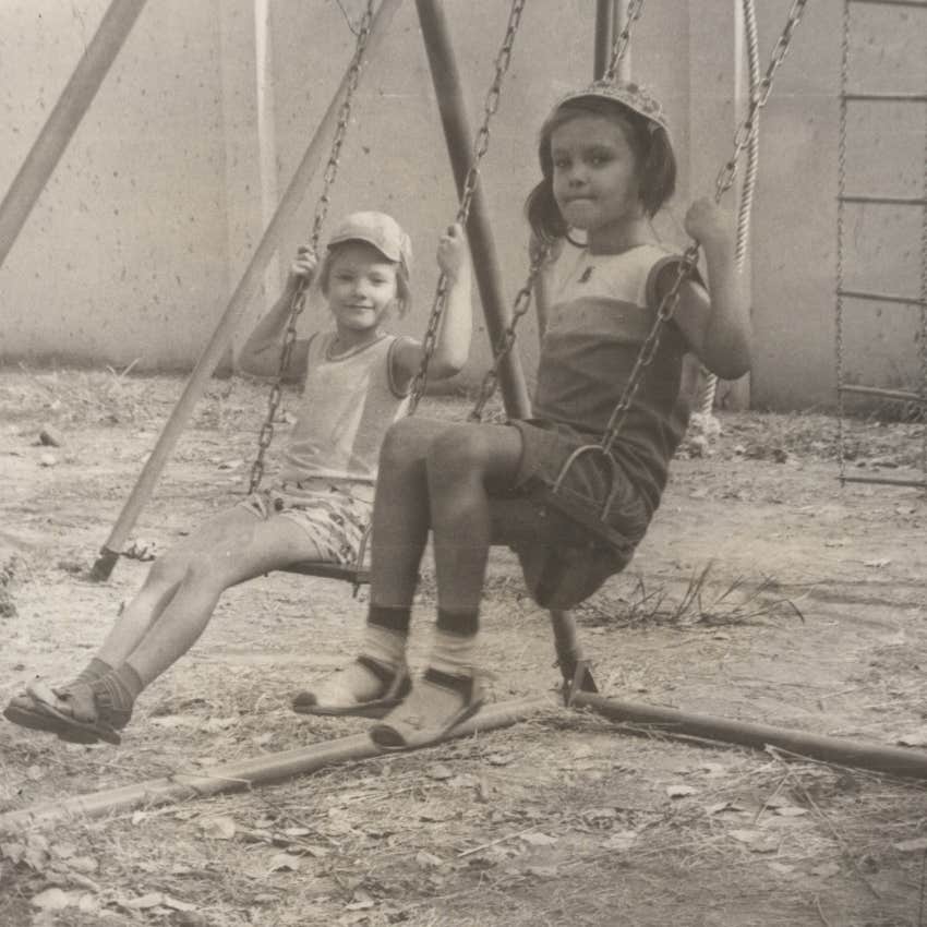 boomer kids on swings growing up without the internet