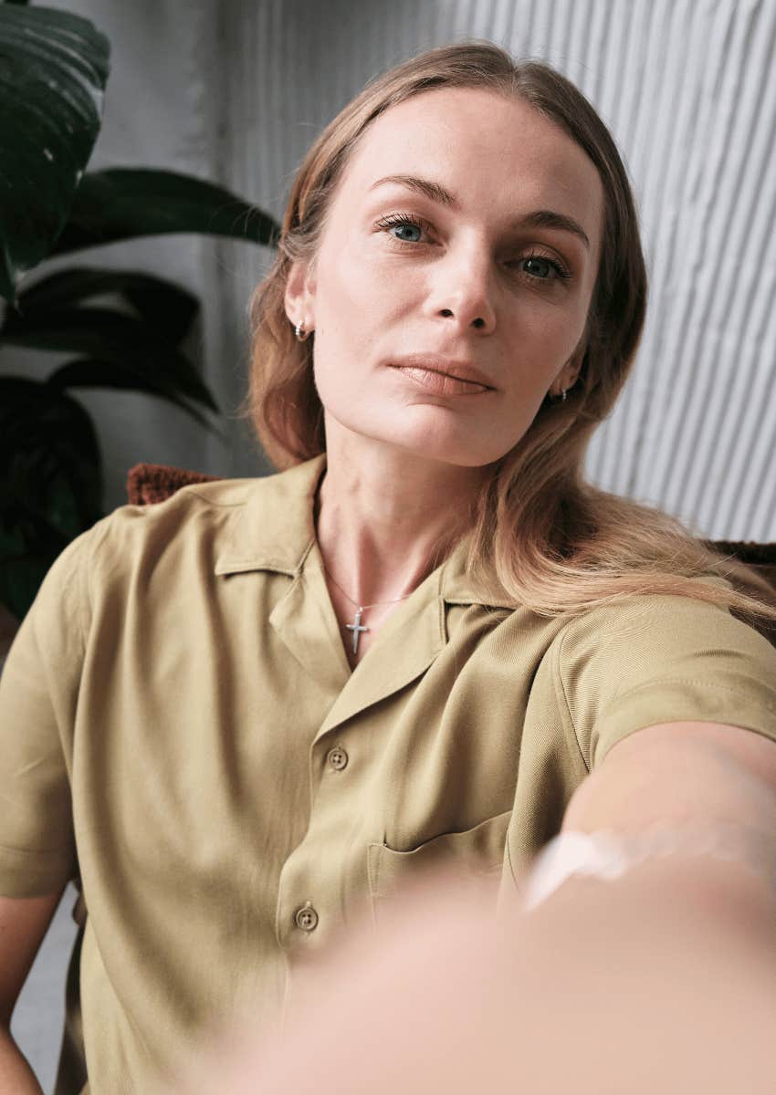 woman with high self esteem posing for a selfie