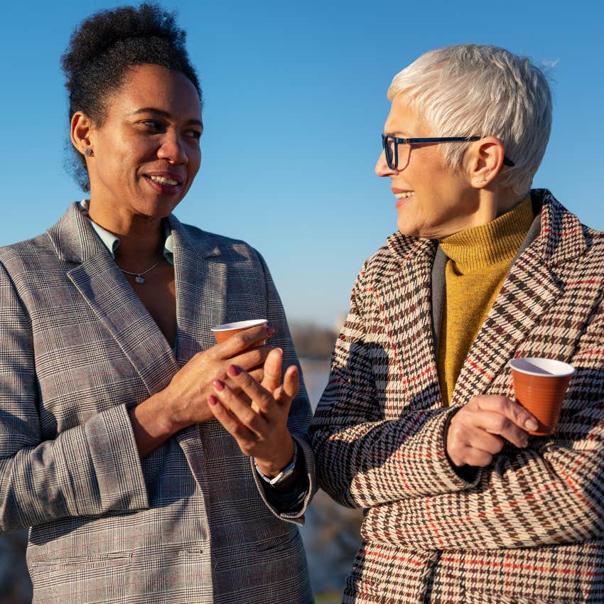 woman asking stranger what do you enjoy doing during random conversation
