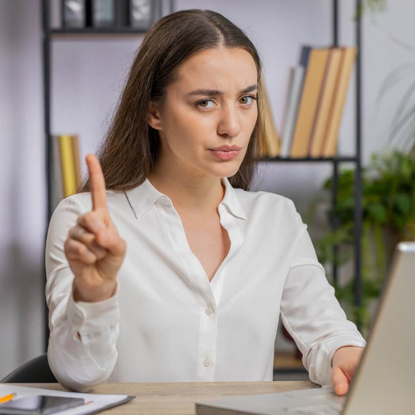 woman with no depth saying I don't want to be involved