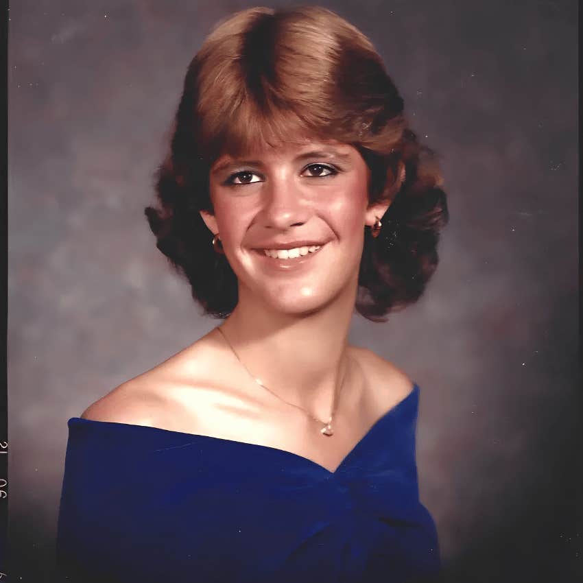 author photo showcasing untouched eyebrows