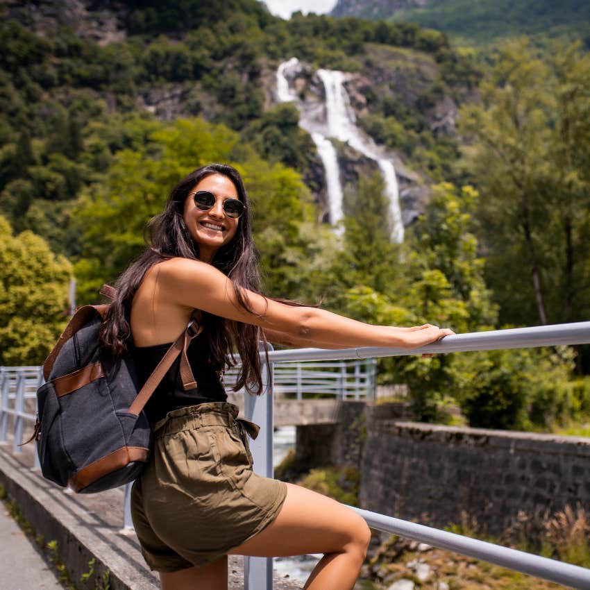 millennial woman who isn't a loser because she's happy