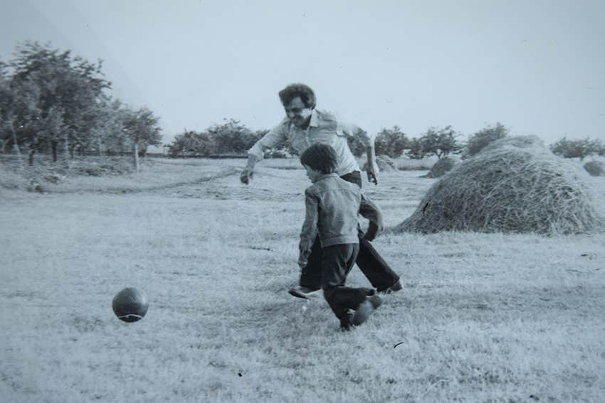 kids raised in the 60s 70s 80s could play sports without their parents help