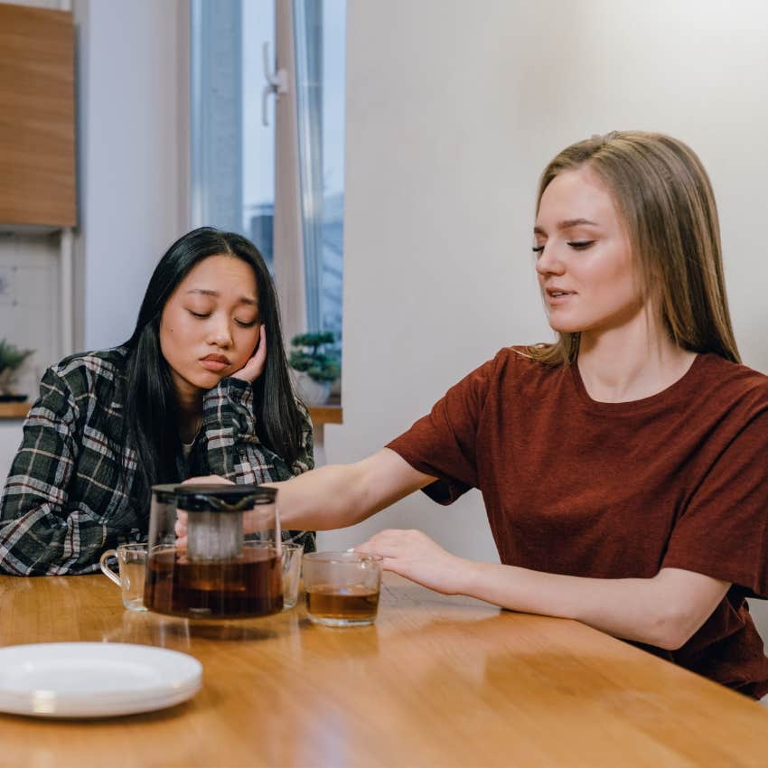 woman draining her friend's energy by making a conversation about herself