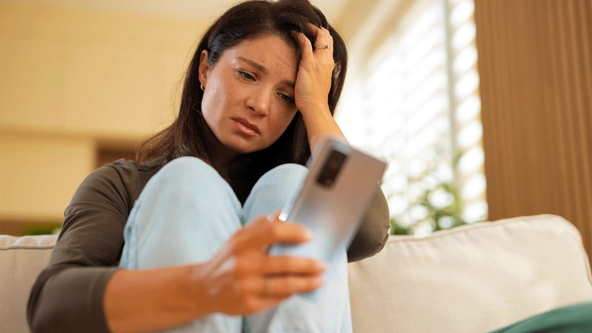 woman avoids asking anyone for help because she felt like a burden growing up