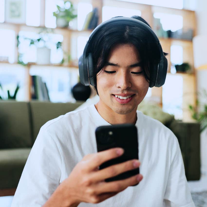 Man creates and shares content online