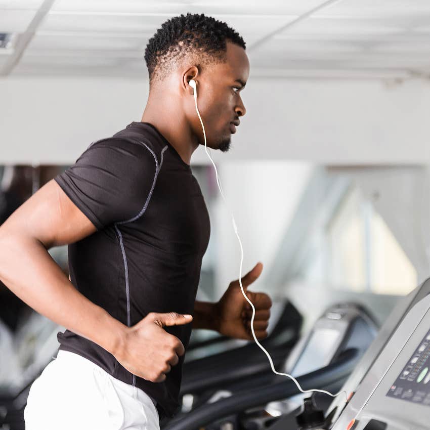 man with no weekend plans working out