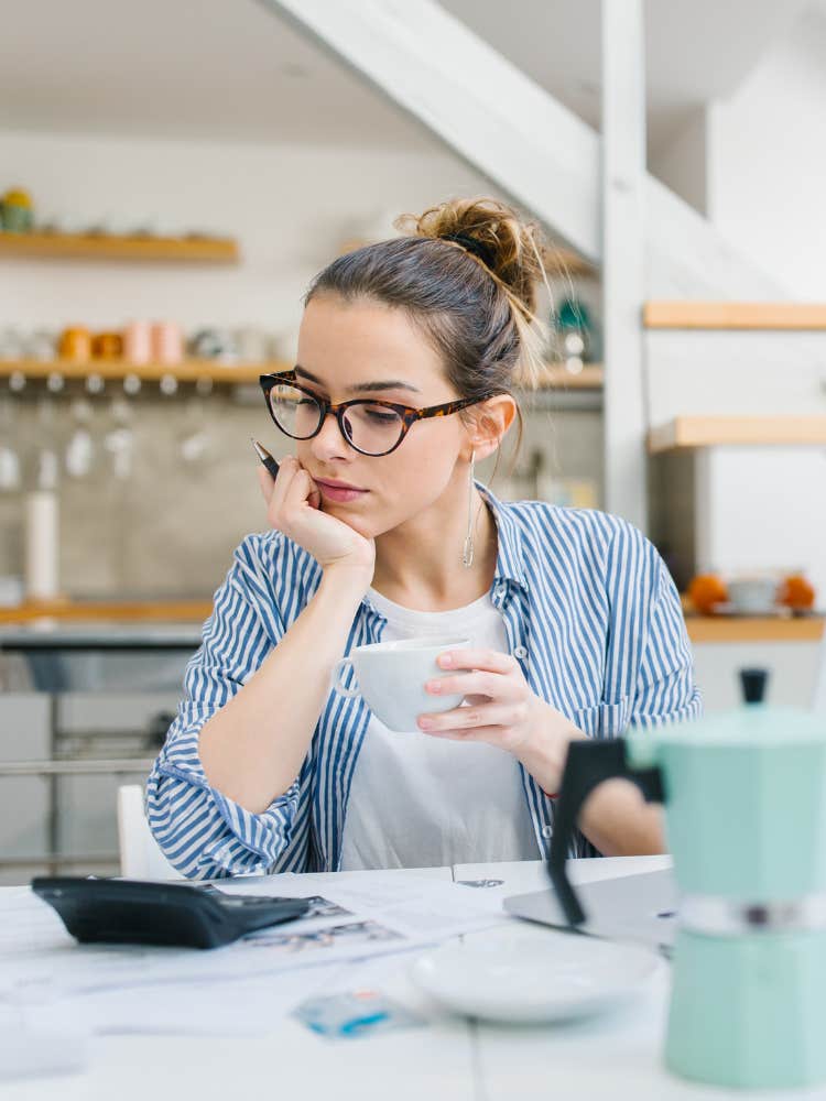person who spends less than they make sleeping better than everyone else at night