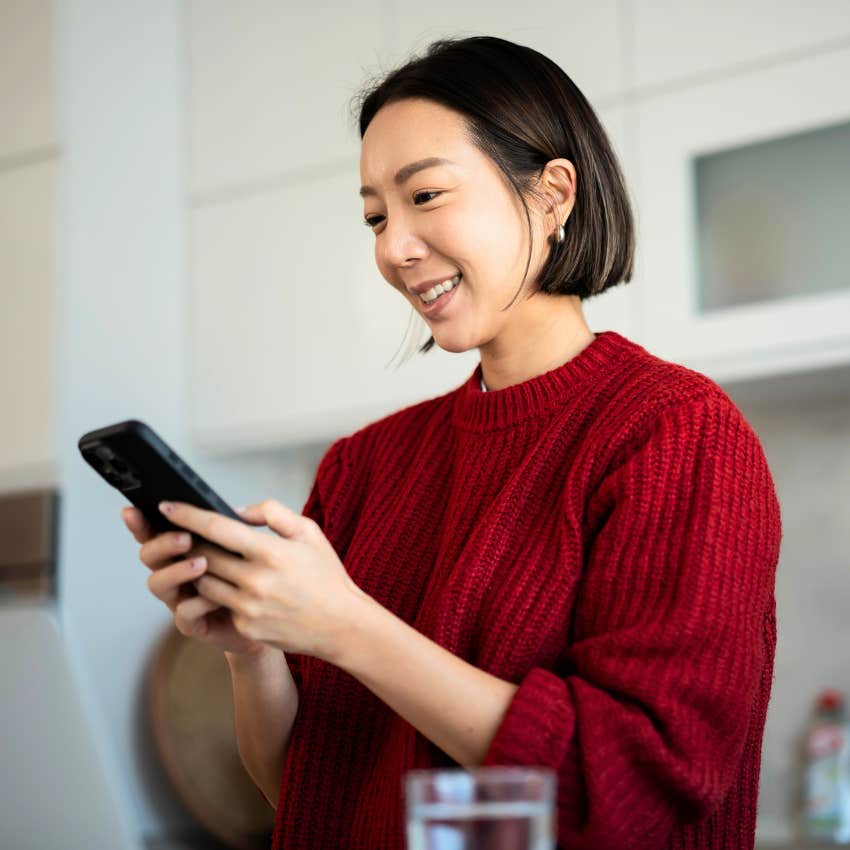 Woman without a college degree finding opportunities on her phone