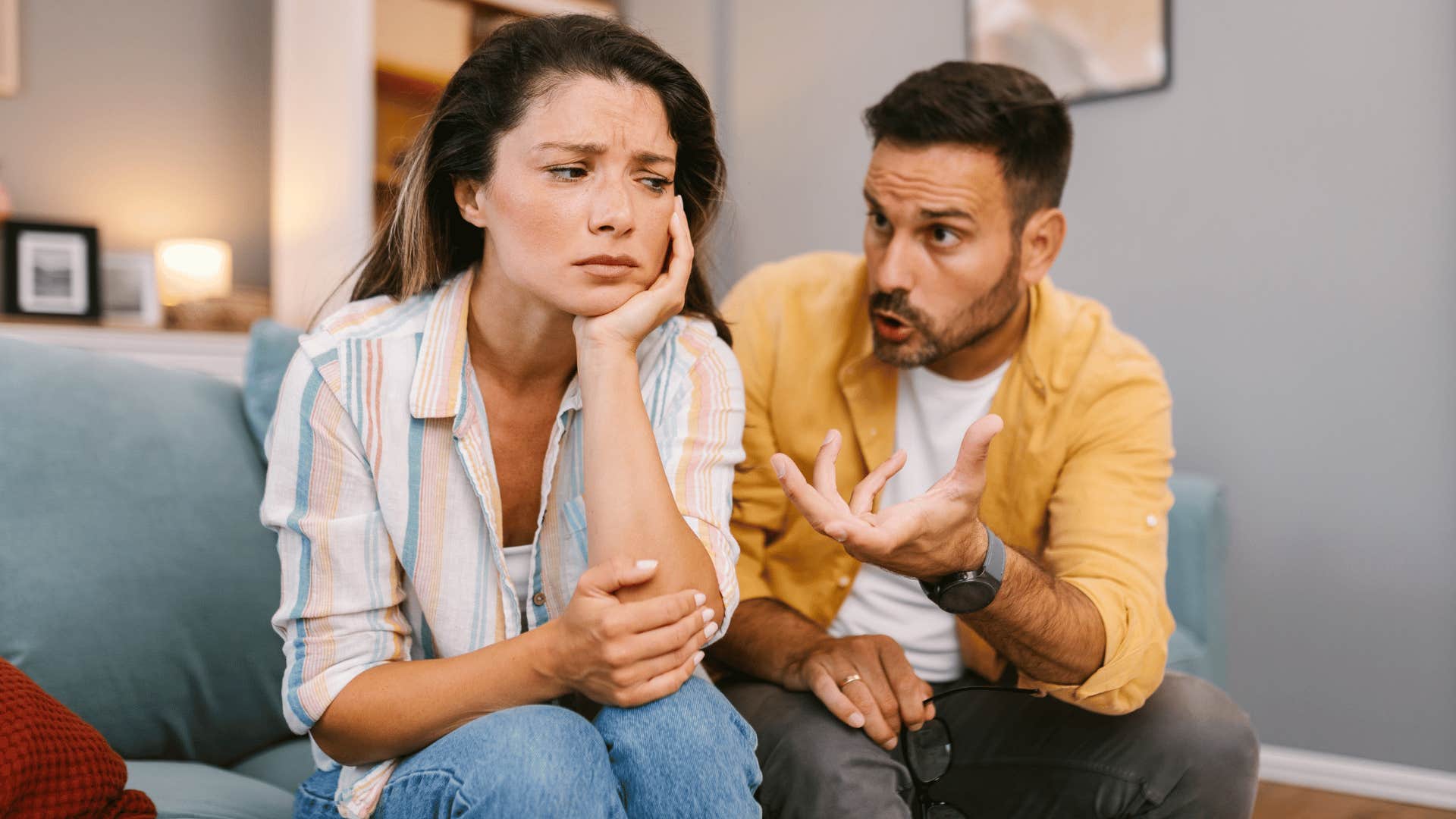 woman playing dumb when she doesn't want to start a fight