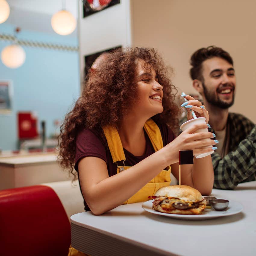 couple eating fast food