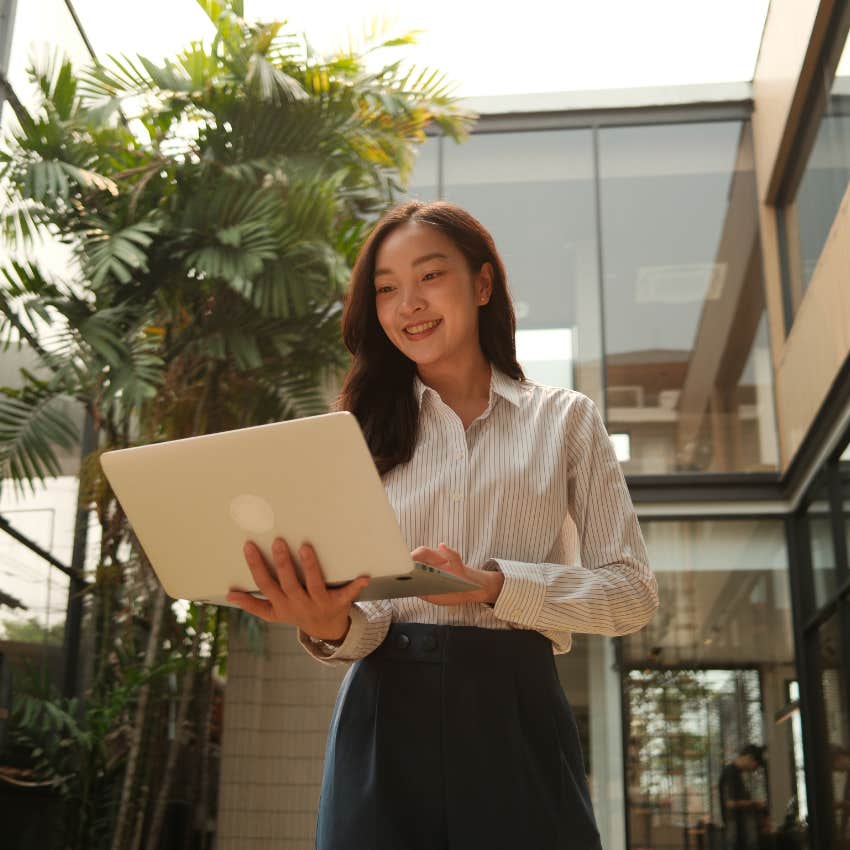 Gen Z woman job-hopping regularly at work.