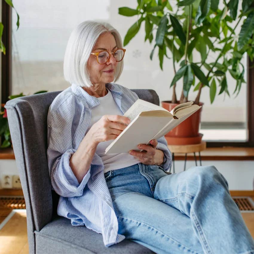 Woman who has plans to read on friday night doesn't think about work on the weekends