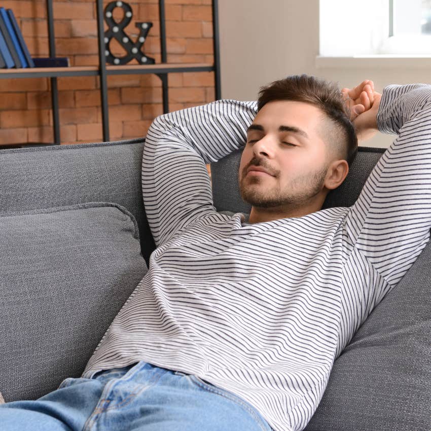 gen z man who had no problem with calling out of work