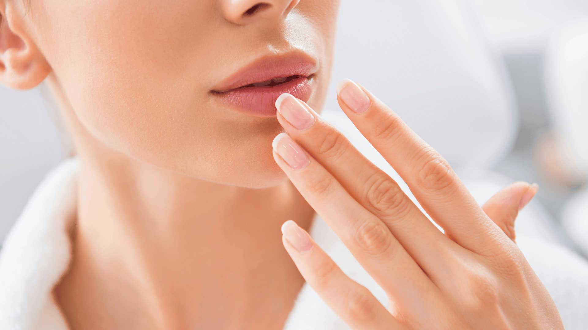 woman with clean nails get the most attention from men