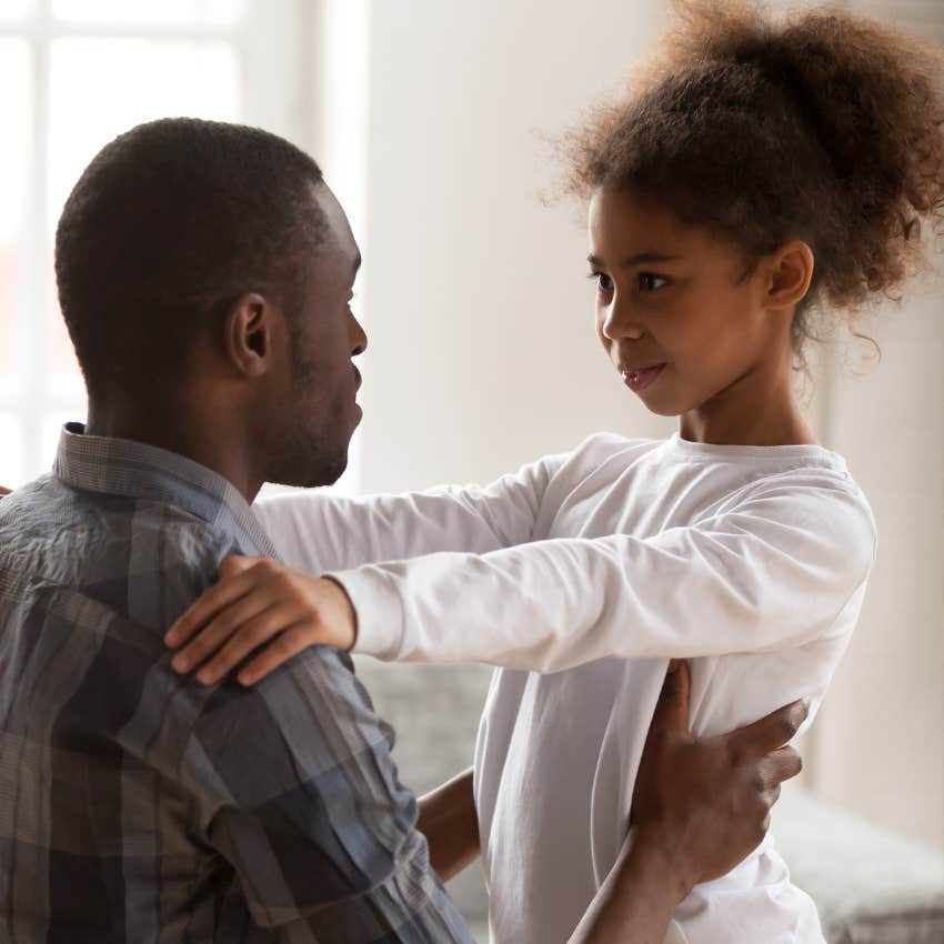 lessons that old-school parents teach their children that make them emotionally strong father tells daughter you need to set the bar high for yourself