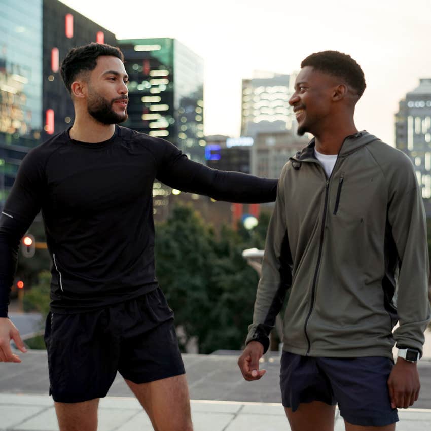 man who is full of it telling his workout buddy stories that only make him look good